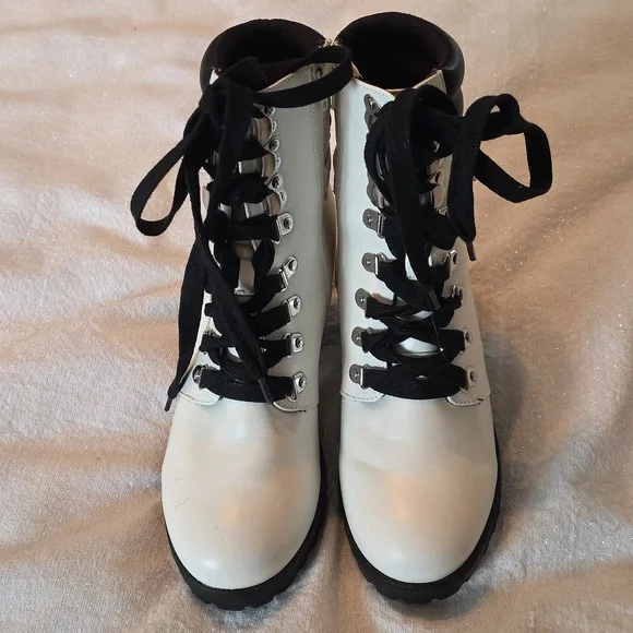 Mia Annamaria White Edgy Chunky Combat Ankle Boots 8.5 - Picture 2 of 8